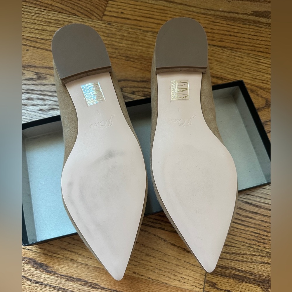 Pointed-toe flats in suede - Picture 7 of 13